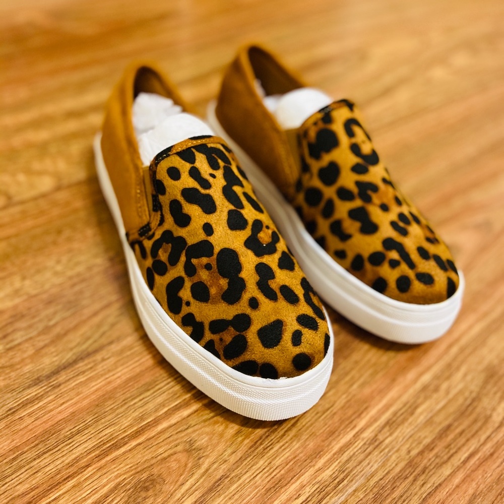 Platform leopard slip on’s - Picture 2 of 3